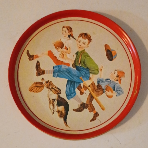 Two Vintage Tins Children & Beagle Playing - Picture 10 of 14